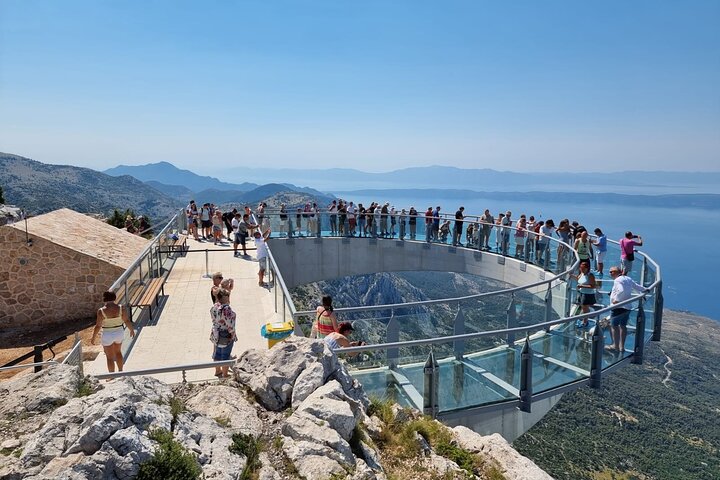 Makarska: Skywalk Tour med en Tuk Tuk - Skip the line billett