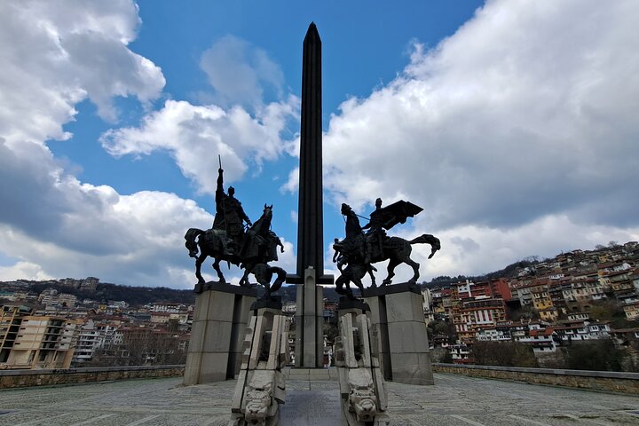 Veliko Tarnovo en Arbanasi-dagtour vanuit Sofia met ophaalservice