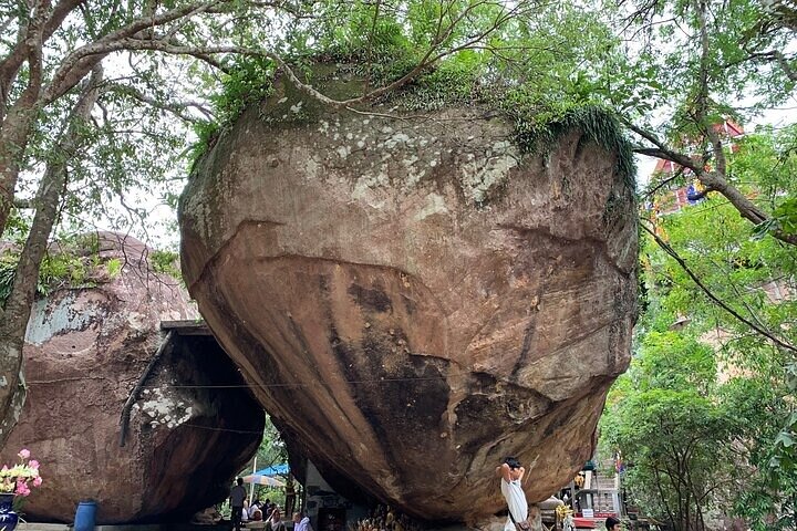 Tour del Parco Nazionale delle Cascate Phnom Kulen 1000 Linga