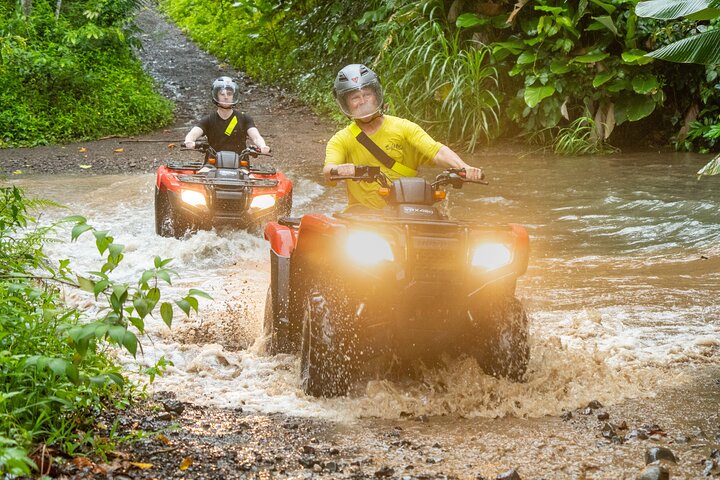 Manuel Antonio: visite en VTT hors route de la forêt tropicale et des cascades