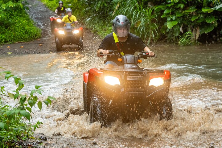 Manuel Antonio: visite en VTT hors route de la forêt tropicale et des cascades