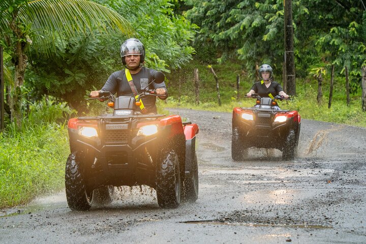 Manuel Antonio: visite en VTT hors route de la forêt tropicale et des cascades