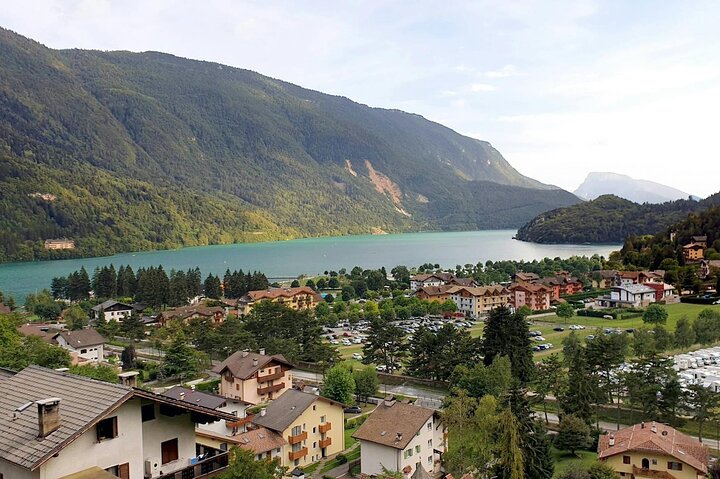 Lake Molveno och Grappa Distillery Tour med provningar