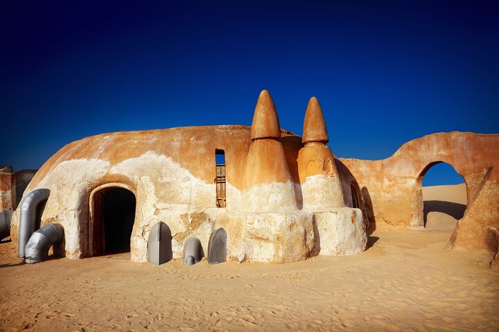 Tour in Berbers and Travellers Twelve and Tozeur in 2 days