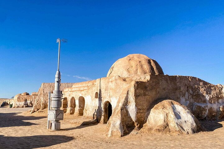 Tour in Berbers and Travellers Twelve and Tozeur in 2 days