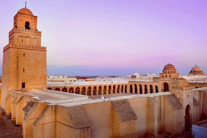 Tour in Berbers and Travellers Twelve and Tozeur in 2 days