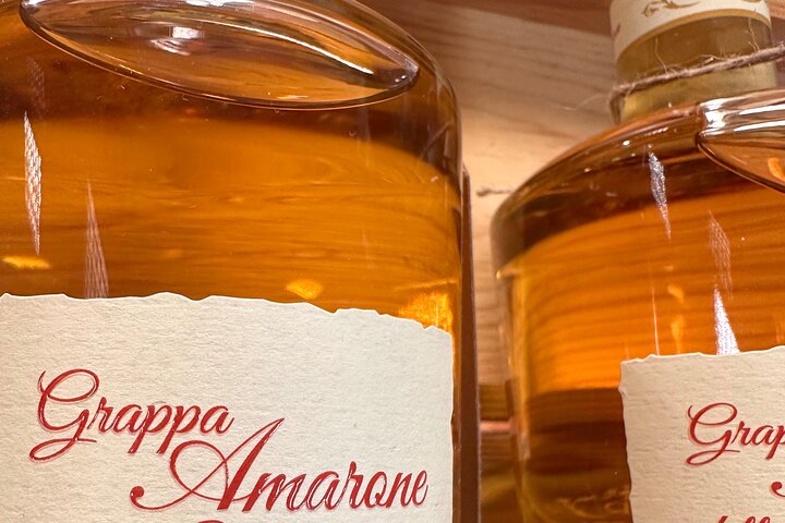Große Tour durch Valpolicella : Schwerpunkt Amarone, 2 Weingüter und Mittagessen