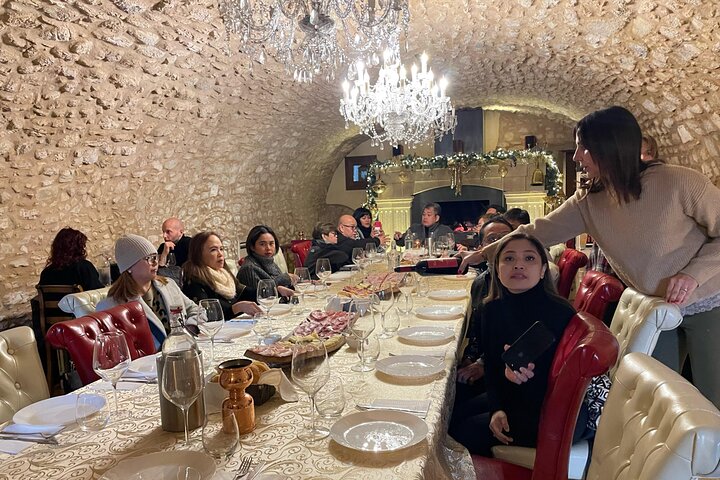 Große Tour durch Valpolicella : Schwerpunkt Amarone, 2 Weingüter und Mittagessen