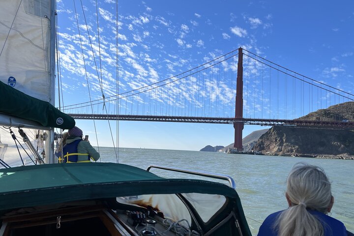 2hr. Esperienza di navigazione privata sulla baia di San Francisco (6 Ospiti)