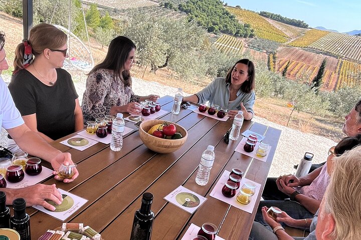 Olivenöl-Tour und Verkostung mit Sommelier – Kalentzi, Tagesausflug nach Athen