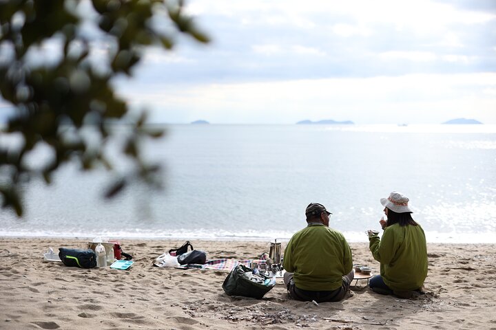 Explore la naturaleza que inspiró las películas de Ghibli en kayak (medio día)