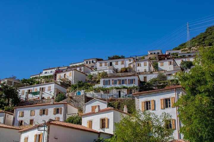 Riviera Tour Borsh-Qeparo-Himare-Porto Palermo-Vuno-Dhermi