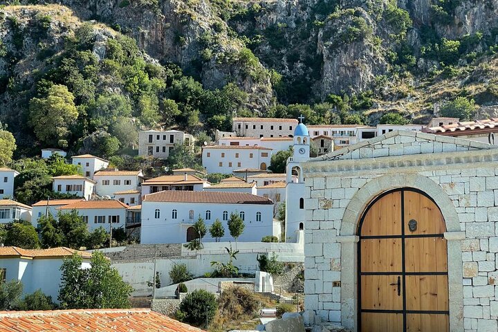 Riviera Tour Borsh-Qeparo-Himare-Porto Palermo-Vuno-Dhermi