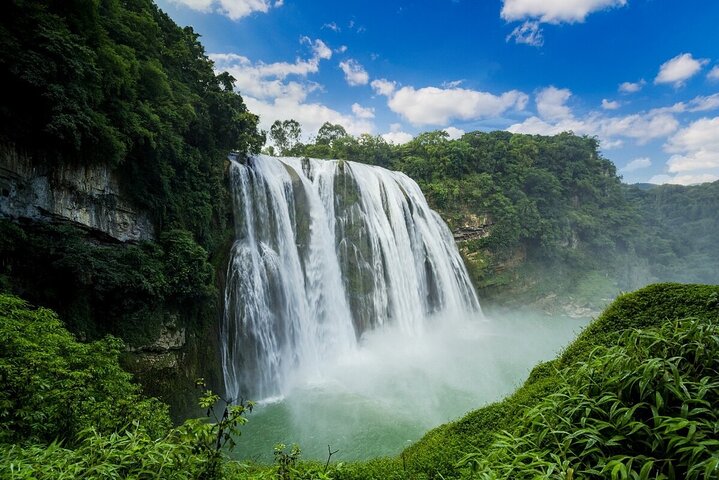 Private Tour zum Wasserfall Guiyang Huangguoshu mit Mittagessen