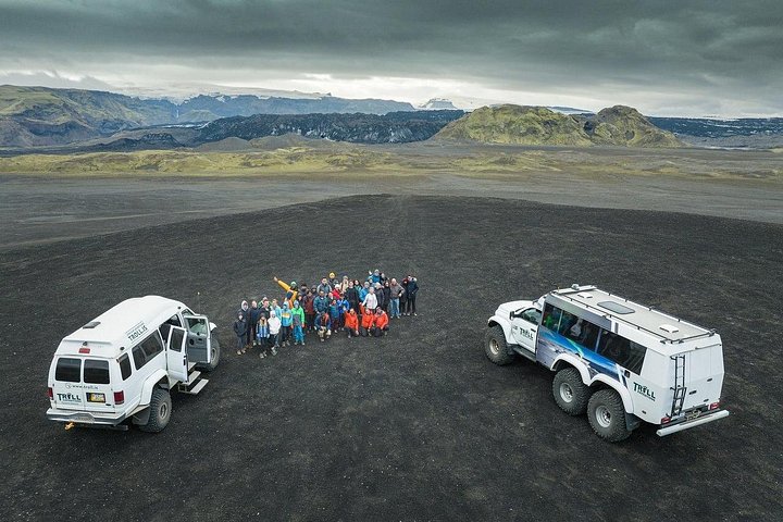 Desde Reikiavik: excursión de un día a la cueva de hielo de Katla y la costa sur