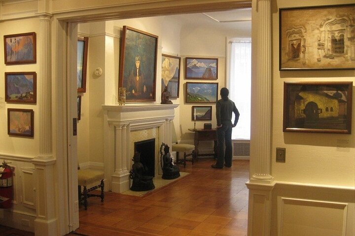 Visite privée : château de Naggar et galerie d'art Roerich depuis Manali