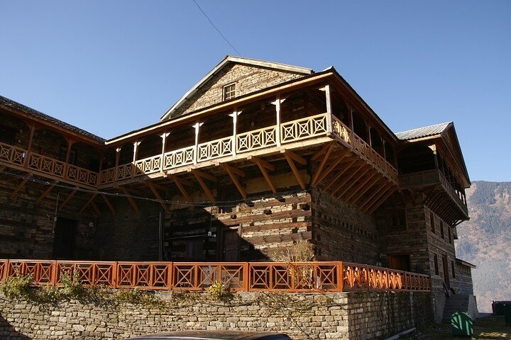 Visite privée : château de Naggar et galerie d'art Roerich depuis Manali