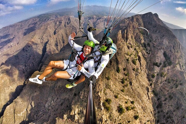Bronze Tandem Paragliding Voo no Sul de Tenerife com Pick-up
