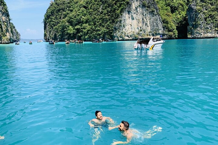 Il meglio del tour avventuroso di un giorno a Phi Phi Island con pranzo da Phuket