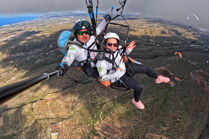 Bronze Tandem Paragliding Voo no Sul de Tenerife com Pick-up