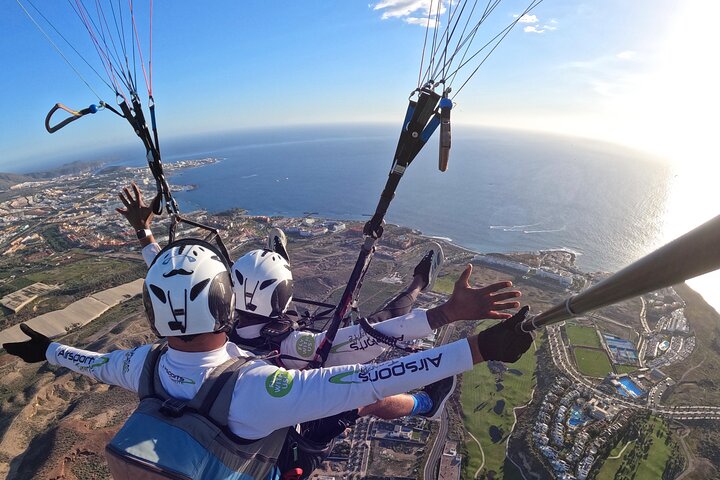 Bronze Tandem Paragliding Voo no Sul de Tenerife com Pick-up