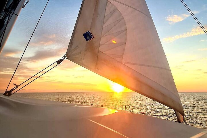 Tour privato del tramonto in per Marina La Cruz in Yate
