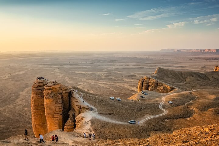 Edge of the World Riyadh Tour with Camel Ride & Dinner