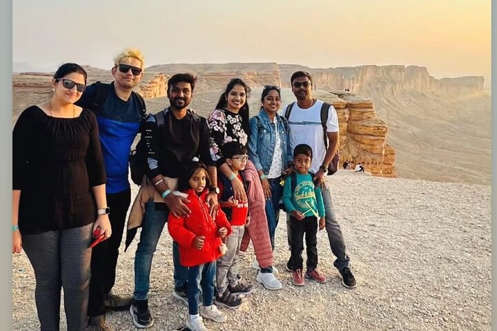 Edge of the World Riyadh Tour with Camel Ride & Dinner