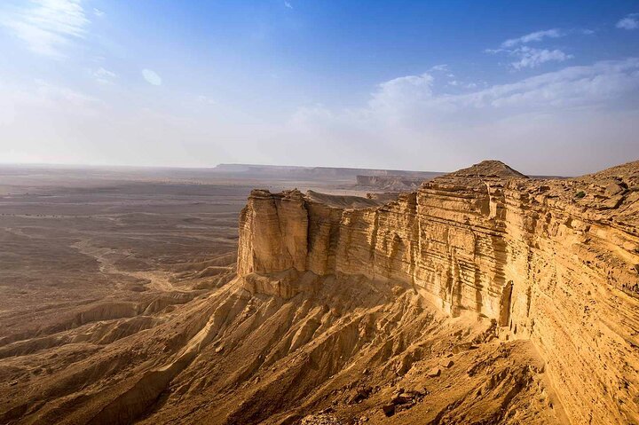 Edge of the World Riyadh Tour with Camel Ride & Dinner