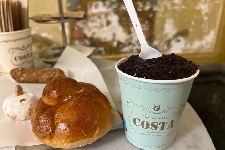 Palermo Food Tour : 10 + Proeverijen van Arancini, Cannoli, Wijn & Meer