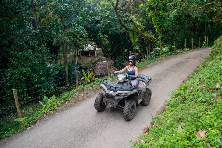ATV, Bamboe Rafting, Paardrijden n Zwemmen Begeleide Tour