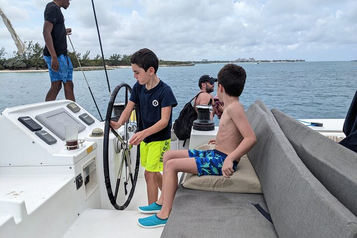 Nassau 3-stops: Snorkeling, Swimming Pigs, Turtles & Lunch