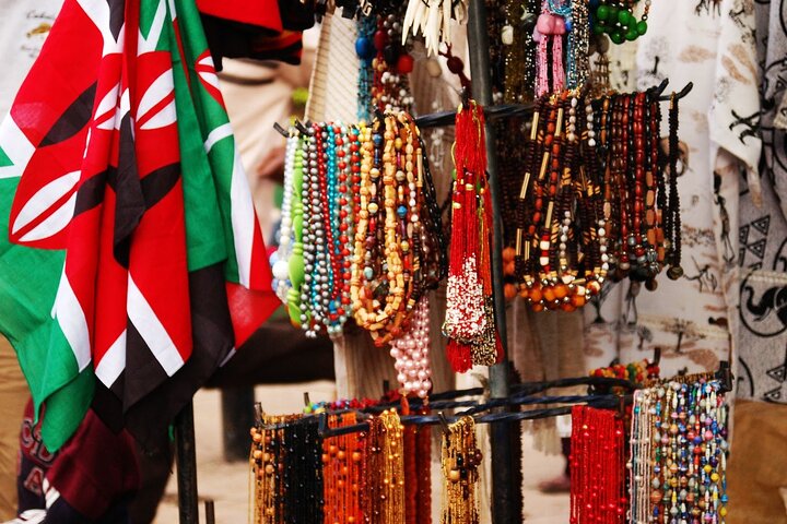 Nairobi Museum, KICC Toren, Kobe Kralen, Bomas Culturele Dansen