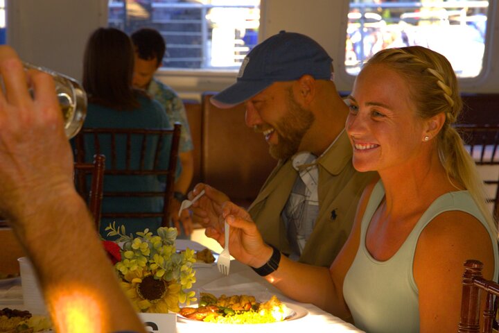 Key West Sunset Cruise: Middag, live musikk og drikkevarer inkludert