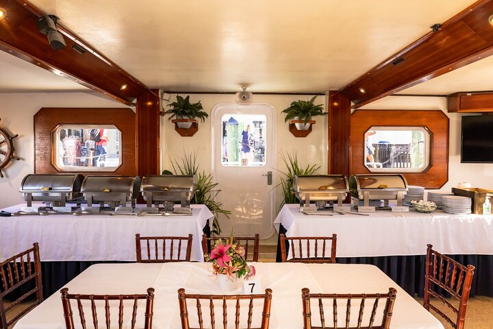 Key West Sunset Cruise: Middag, live musikk og drikkevarer inkludert
