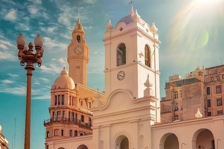 Bli kjent med Buenos Aires på en privat helgedagstur med en guide.