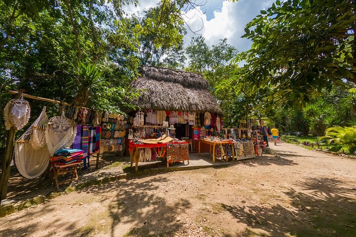 Guidad tur till Chichén Itzá och Cenote och Valladolid med lunch