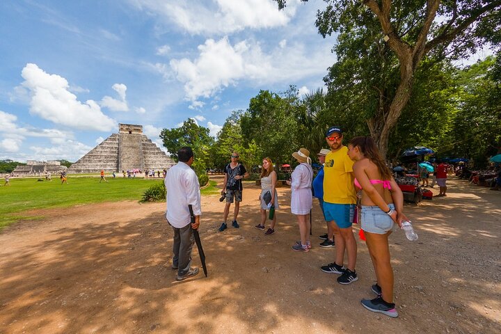 Guidad tur till Chichén Itzá och Cenote och Valladolid med lunch