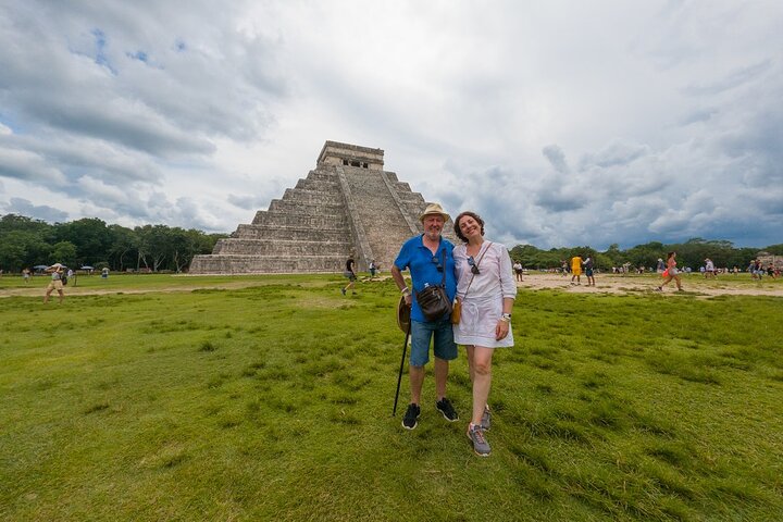 Guidad tur till Chichén Itzá och Cenote och Valladolid med lunch