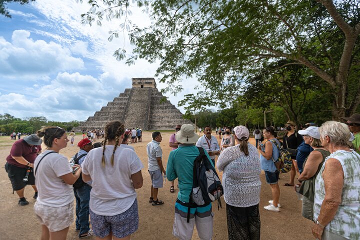 Guidad tur till Chichén Itzá och Cenote och Valladolid med lunch