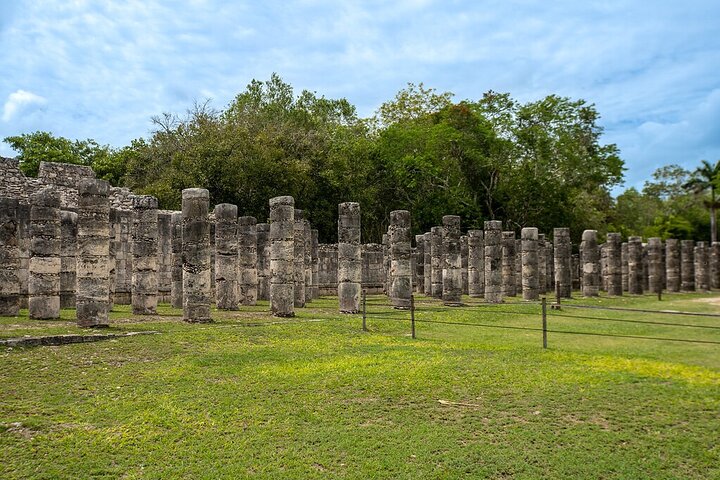 Guidad tur till Chichén Itzá och Cenote och Valladolid med lunch