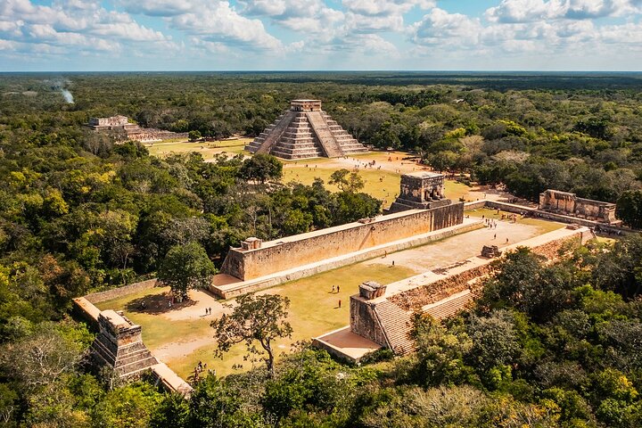 Guidad tur till Chichén Itzá och Cenote och Valladolid med lunch