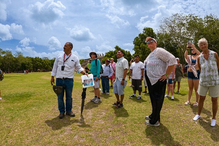 Guidad tur till Chichén Itzá och Cenote och Valladolid med lunch