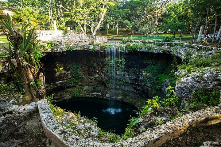 Guidad tur till Chichén Itzá och Cenote och Valladolid med lunch