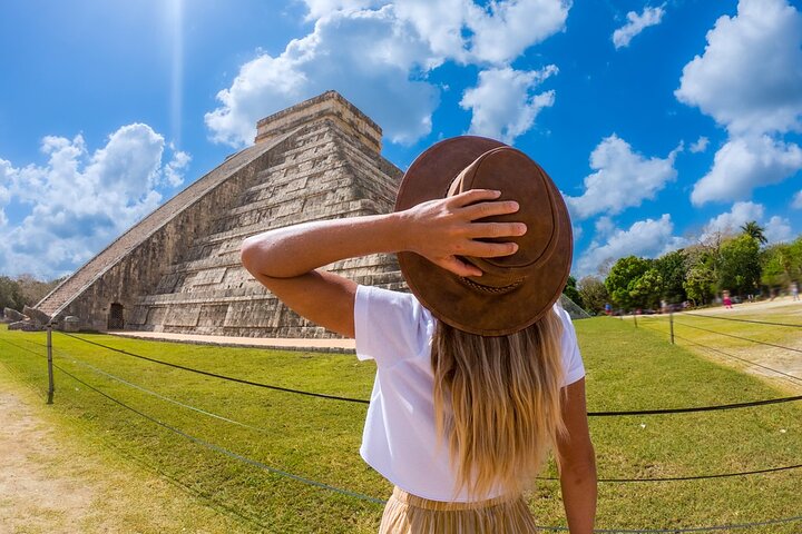 Guidad tur till Chichén Itzá och Cenote och Valladolid med lunch