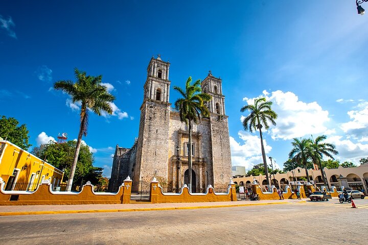 Guidad tur till Chichén Itzá och Cenote och Valladolid med lunch