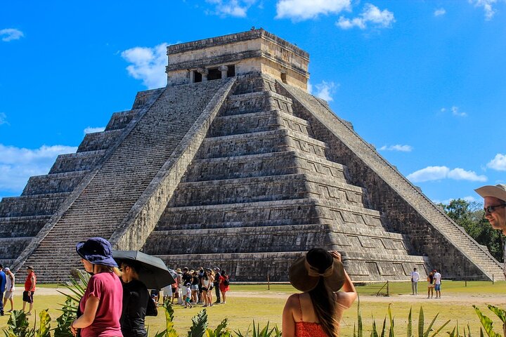 Guidad tur till Chichén Itzá och Cenote och Valladolid med lunch