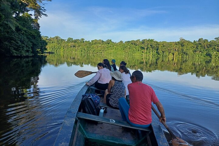 Tambopata. Lago Sandoval y collpa de loros, 3 días 2 noches