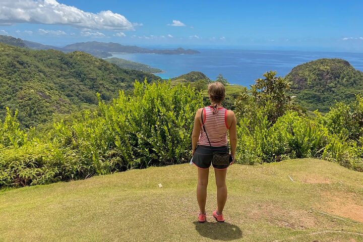 Private ganztägige Mahé-Inseltour für 5-7 Personen