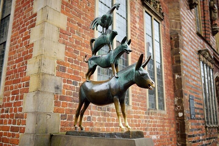 Recorrido privado a pie con guía por las atracciones imprescindibles de Bremen